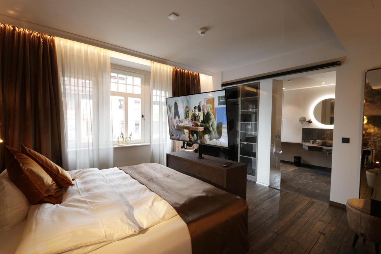 Reinhardts Hotel Бухен Екстериор снимка