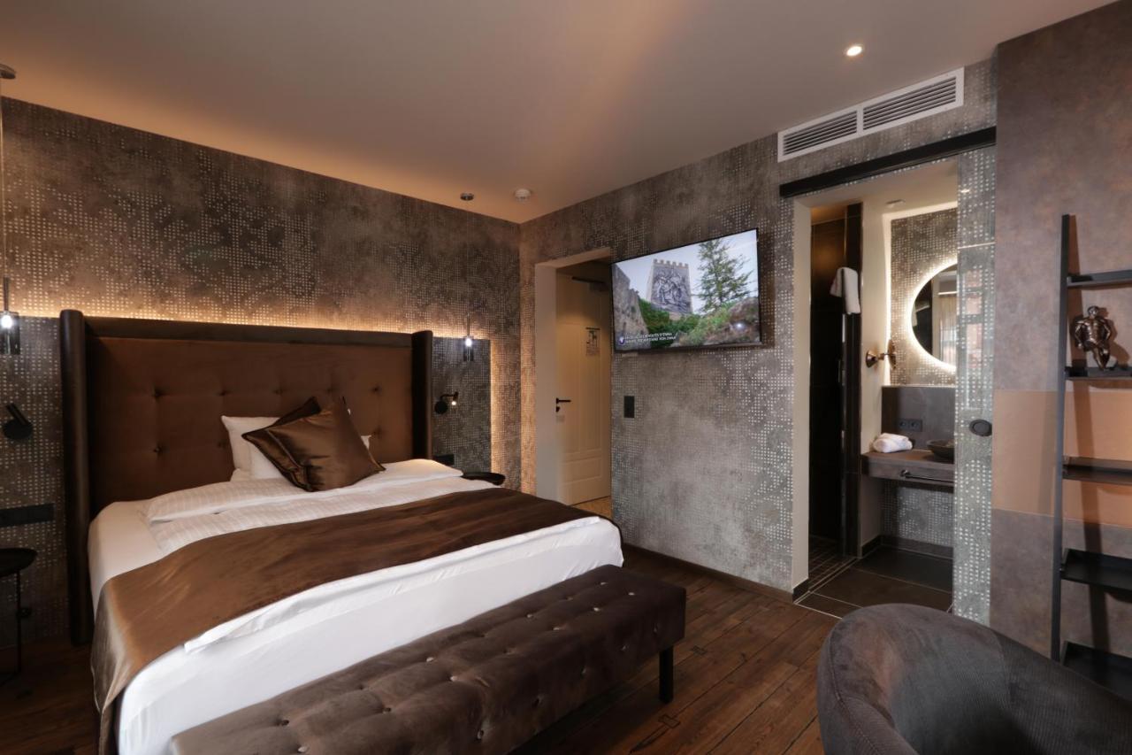 Reinhardts Hotel Бухен Екстериор снимка