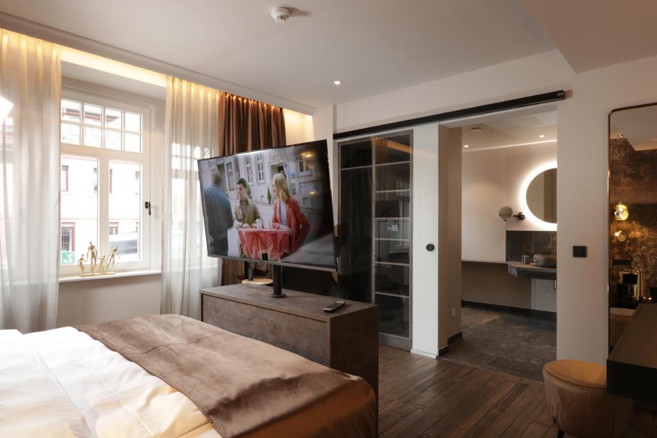 Reinhardts Hotel Бухен Екстериор снимка
