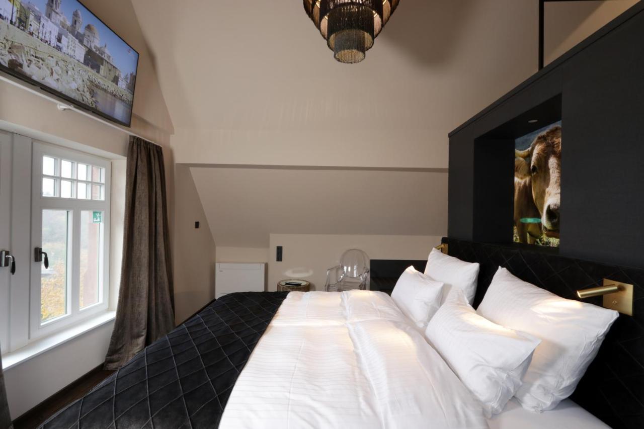 Reinhardts Hotel Бухен Екстериор снимка