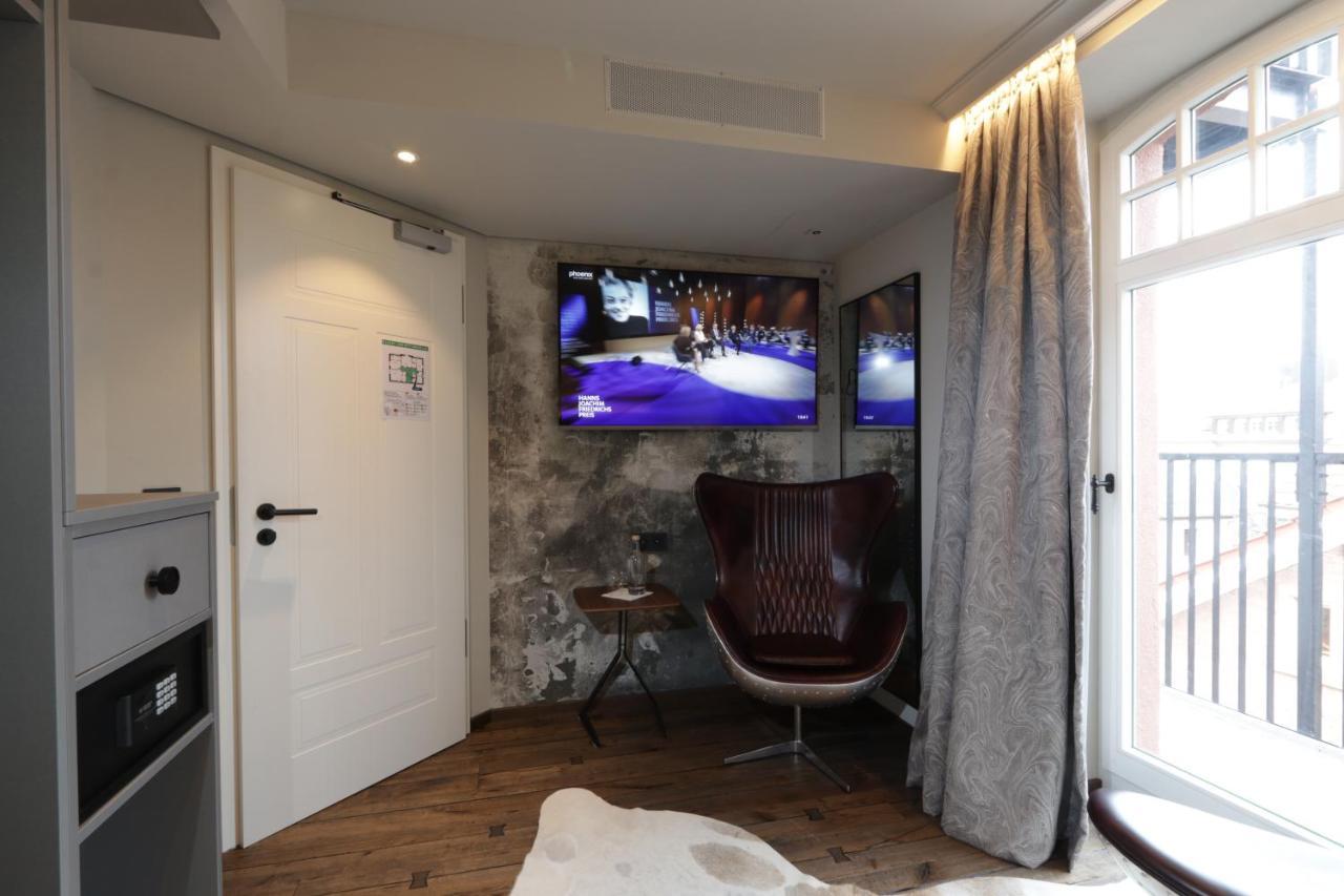 Reinhardts Hotel Бухен Екстериор снимка