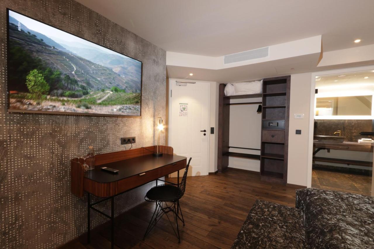 Reinhardts Hotel Бухен Екстериор снимка
