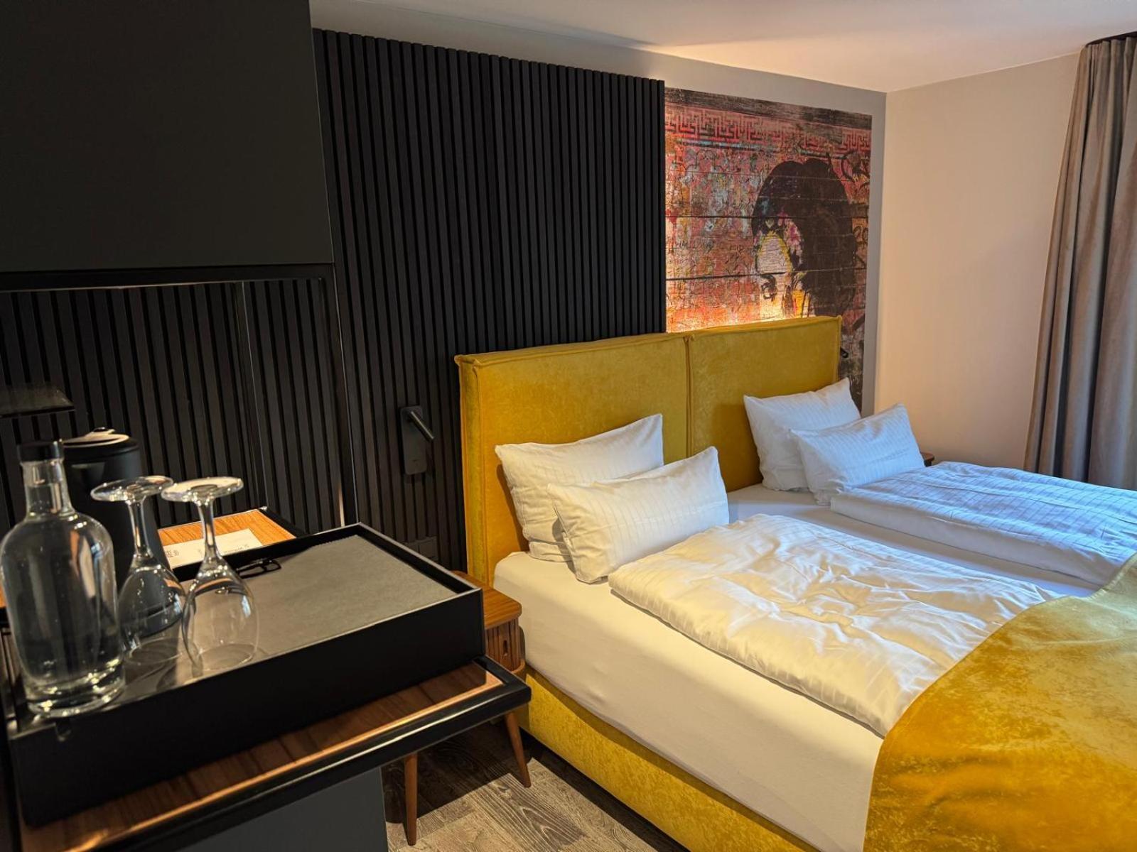 Reinhardts Hotel Бухен Екстериор снимка